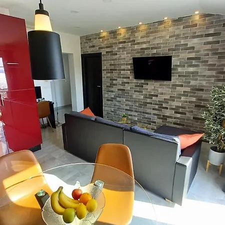 Apartment Omrcen Baska Voda