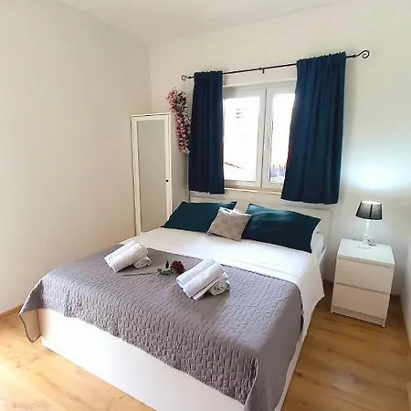 Apartment Omrcen