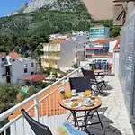 Omrcen アパート Baška Voda